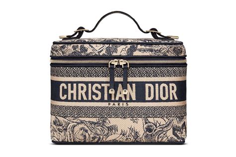 beauty case rigido dior|Dior .